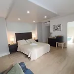 Отель La Perla Blanca