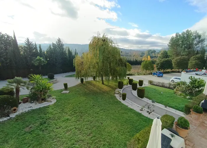 La Perla Blanca 3* רונדה